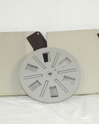 Contenitori POSSO con bobina per film 8mm/super 8