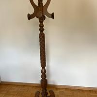 Appendiabiti in legno