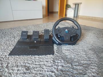 simulatore con volante pedali e cambio manuale