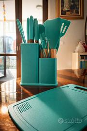 set cucina completo da 18 pezzi in elegante 