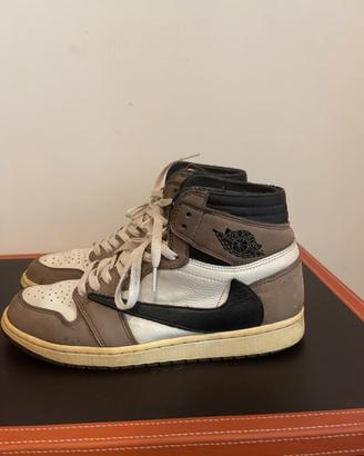 Jordan 1 Travis Scott