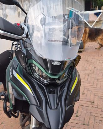 moto benelli TRK 702 come nuova . Km 1500.