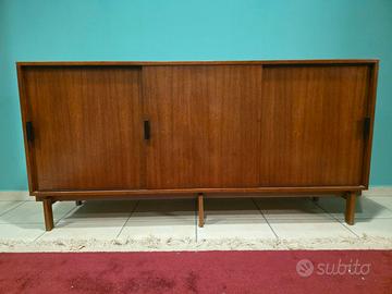 Credenza Leonardo Fiori per ISA Bergamo