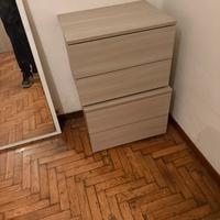 Comodini piu apecchiera