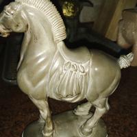 Cavallo cinese antico scolpito a mano in pietra 