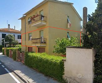 Appartamento su quattro lati in palazzina bifa