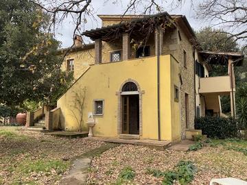 Appartamento a Riparbella