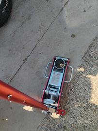 martinetto sollevatore 