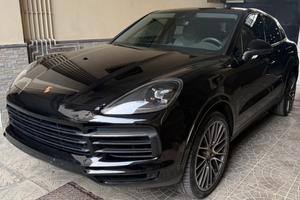 Porsche cayenne coupe’