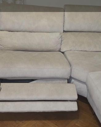 Divano letto con massaggiatore.  Misura 3×3
