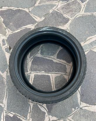Preumatico 235 35 r19
