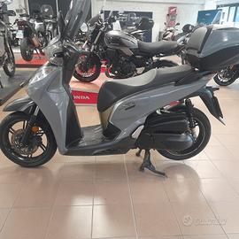 Honda SH 300 i sport