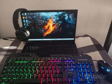 Acer Nitro V15 Gaming RTX 4050 Ryzen 7 usato 4mes