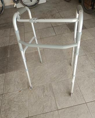 Deambulatore per anziani
