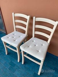 Sei sedie di legno come da foto