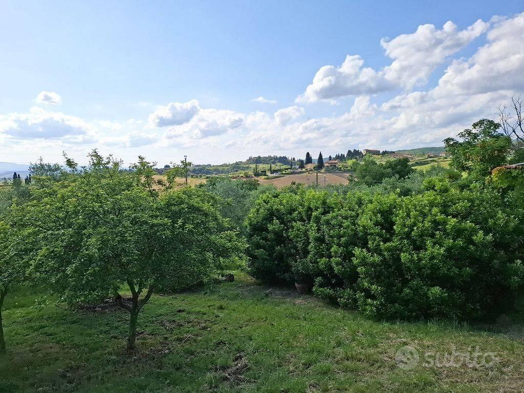 Rustico / Casale di 500 m² con box auto a Castelli - Altro