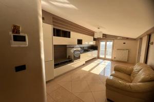 4 LOCALI A ALTAMURA
