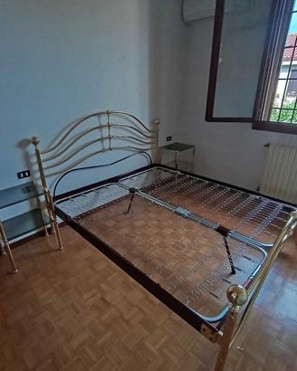 Struttura letto in ottone 160x200 + comodini