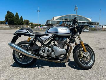 Norton Commando 961