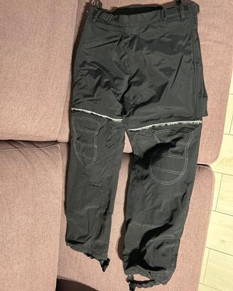 Pantaloni moto con imbottitura e protezioni