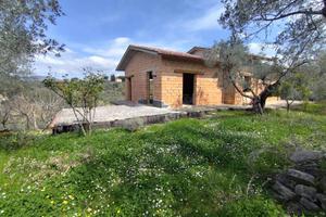 Villa di 180 m² con più di 5 locali a Poggio Nativ