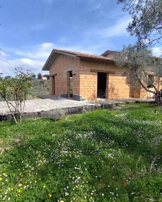 Villa di 180 m² con più di 5 locali a Poggio Nativ