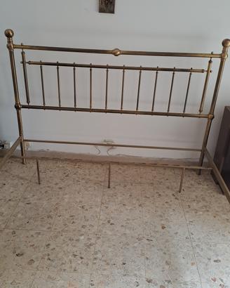 Struttura letto in ottone