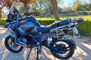 BMW GS 1250 ADV Triple Black