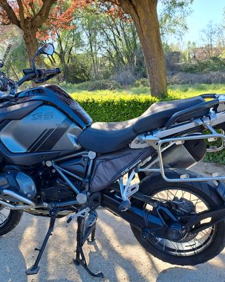 BMW GS 1250 ADV Triple Black