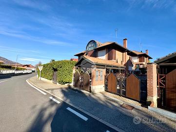 PORZIONE DI BIFAMILIARE A ROSTA