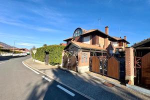 PORZIONE DI BIFAMILIARE A ROSTA