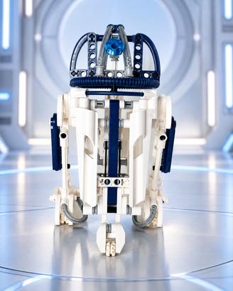 Lego Technic Star Wars 8009 - R2-D2 - 2002