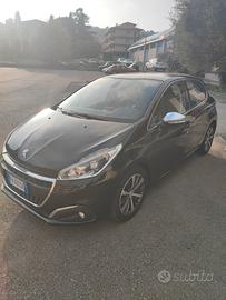 Peugeot 208 1.6hdi  73kw 100cv Allure 2015