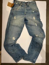 levi's enginered  destroy vintage 1999 unisex