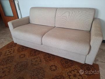 Divano letto matrimoniale