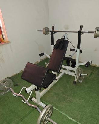 panca multifunzione con bilanciere manubri e pesi