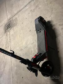 Monopattino elettrico zt3 pro segway