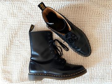 Dr Martens 41 a punta con zip