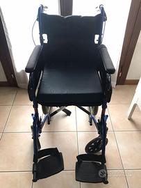 Carrozzina per disabili/anziani