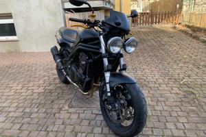 Triumph speed Triple 955i