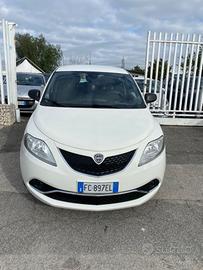 Lancia Ypsilon 1.2 69 CV 5 porte GPL Ecochic Silve