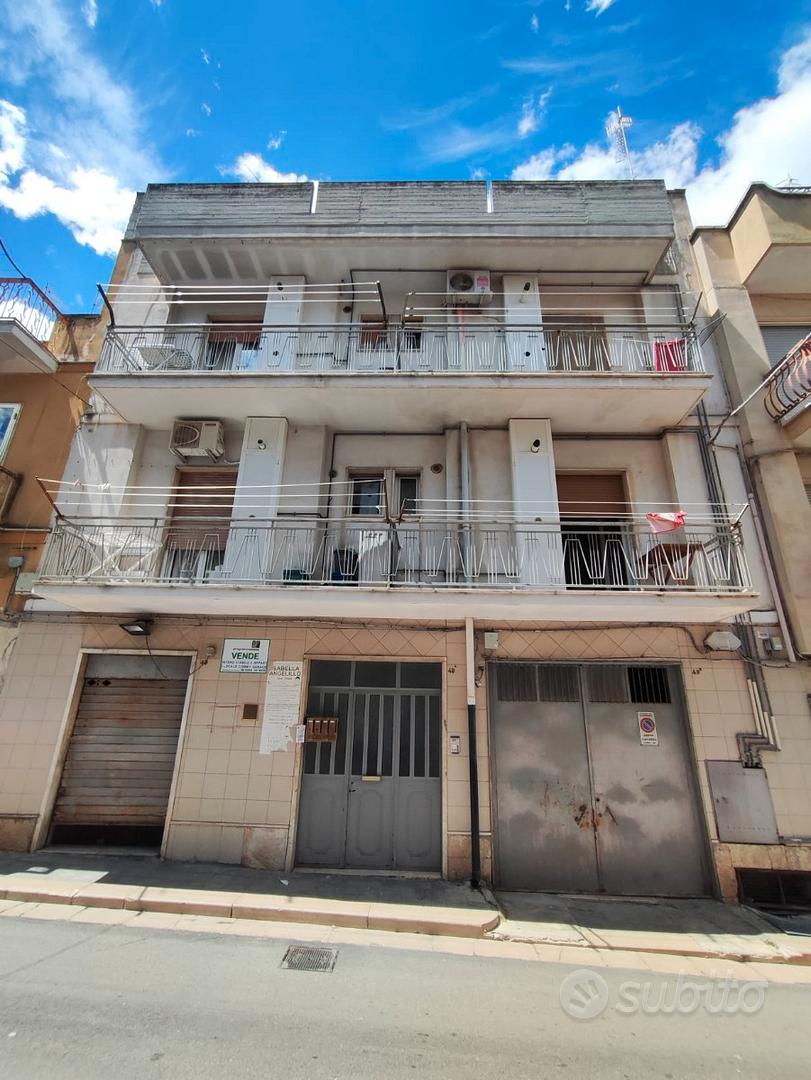 Altamura, zona v.Parisi, intero stabile, 4 appart - Vista 4