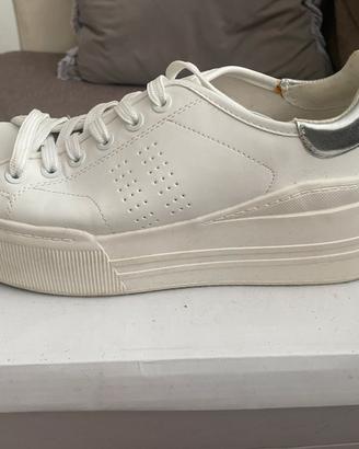 Scarpe da ginnastica