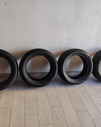 gomme 215/55/17  4 stagioni