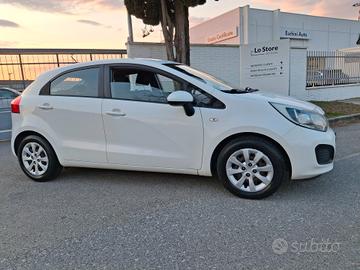 Kia Rio 1.1 CRDi WGT 5p. EX-DIESEL-CERCHI LEGA-