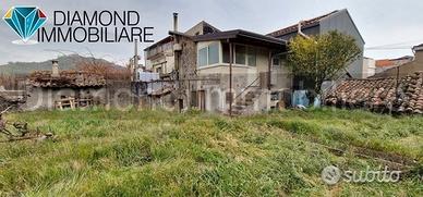 Casa singola 140 mq con terreno a linguaglossa