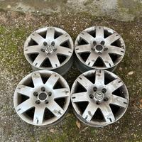 4 cerchi in lega Volkswagen + 8 porta gomme 16"