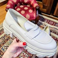 Mocassino in pelle Ovyè con suola carro armato, 39