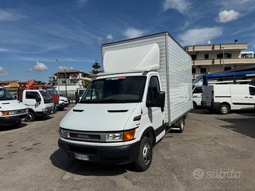 Iveco daily 35c13 cassone in lega leggera