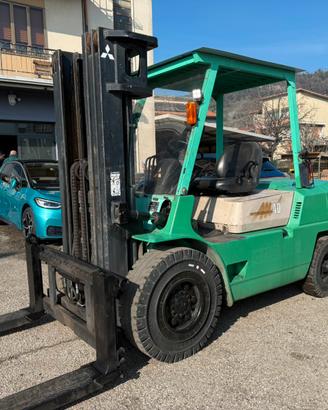 Carello elevatore 40 Q diesel muletto triplex